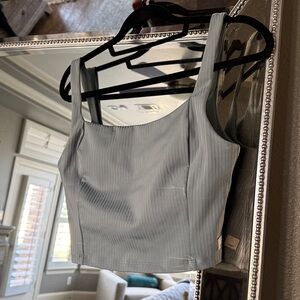 NWOT Vuori Inversion Rib Light Gray/Blue (Mist) Tank crop